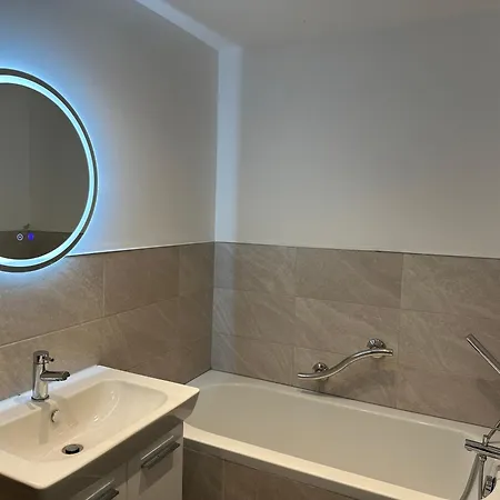Roundhay Residences Leeds (West Yorkshire)
