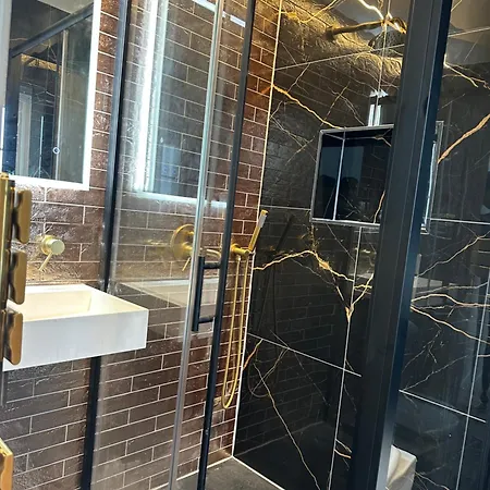 Roundhay Residences Lejlighed